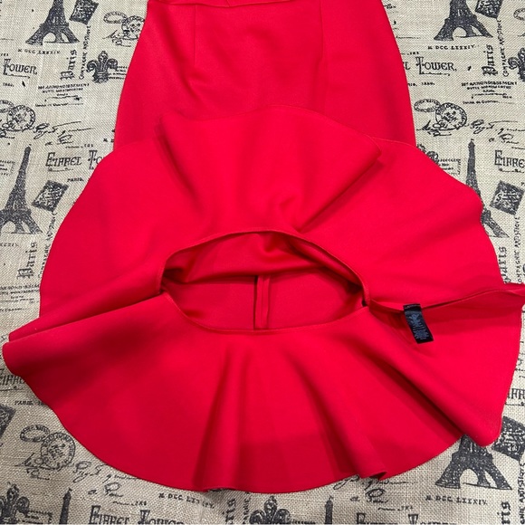 Express Women NWOT! Hot Red Strapless Scuba Flounce Stretch Dress Size 8 - Picture 10 of 17